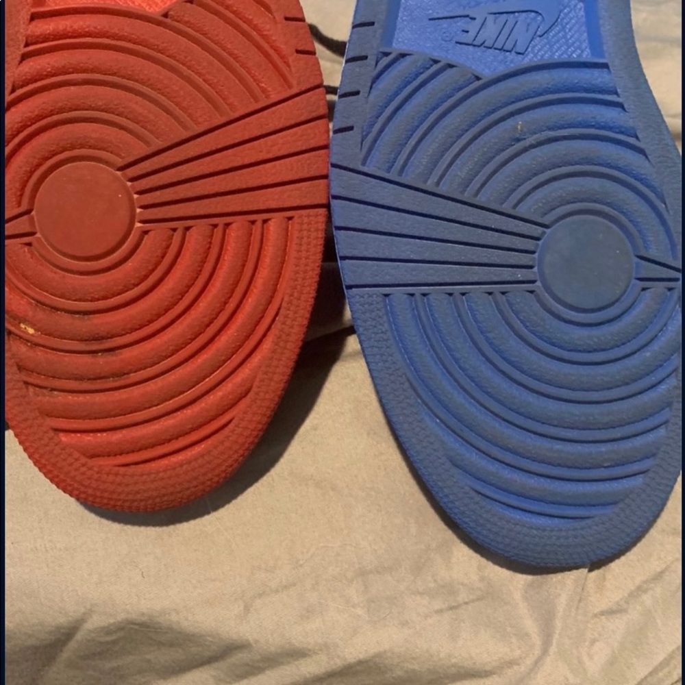 Jordan 1 high - Picture 6 of 10